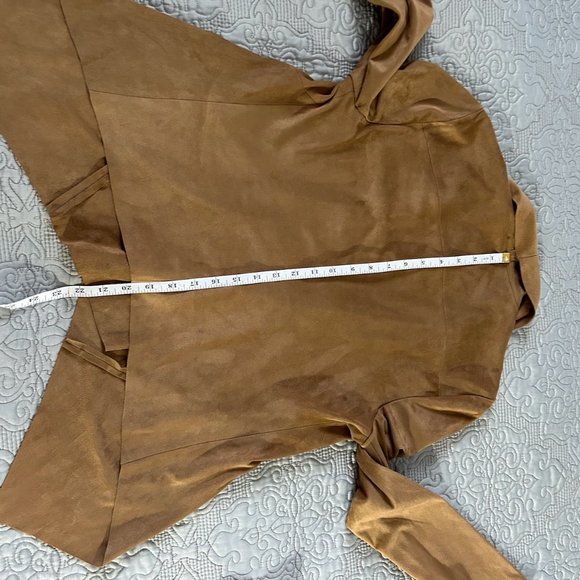 Lightweight, suede-like, beige jacket w/flared bottom, Size Small - Picture 6 of 12